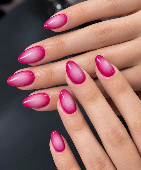 Diseño de uñas Aura difuminada en Peonía Nails & Lashes, Roma Sur